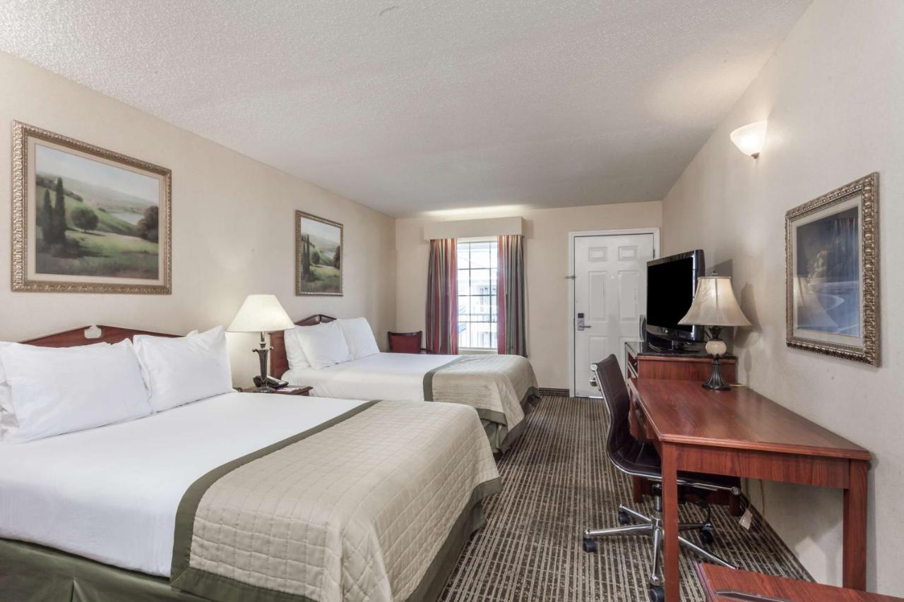 Deluxe Double Room with Two Double Beds - Non-Smoking at Baymont by Wyndham Hickory