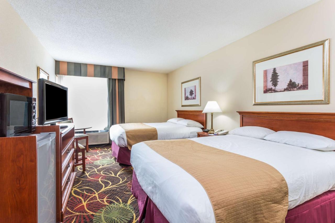 Double Room with Two Double Beds - Non-Smoking at Baymont by Wyndham Cornelia