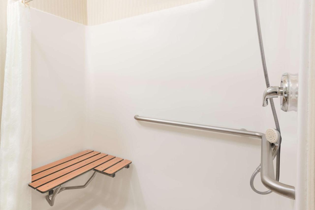 King Room - Disability Access/Non-Smoking at Super 8 by Wyndham Harrisburg Hershey North