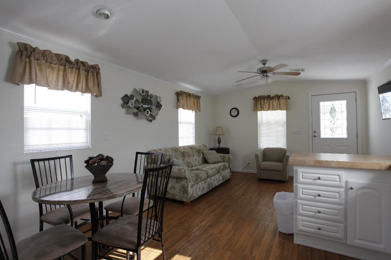  | Sherwood Forest Cottage 6