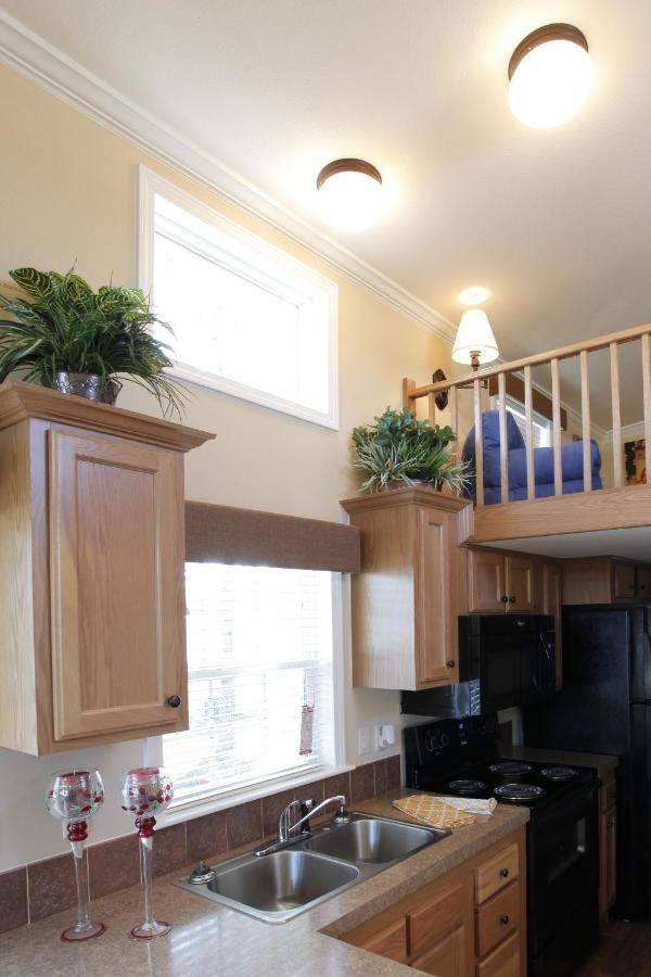  | Lake Magic Loft Cottage 11