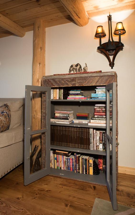 | Jackson Hole Hideout