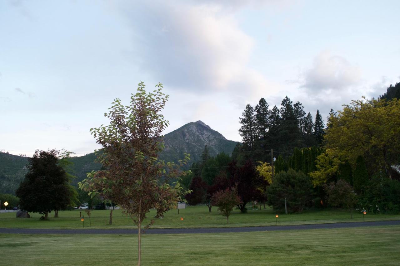 | Granite Hills Inn