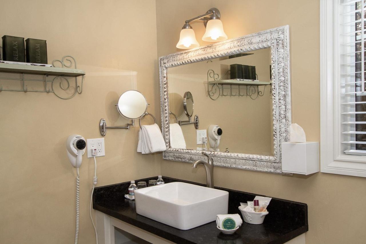 | J Patrick Inn