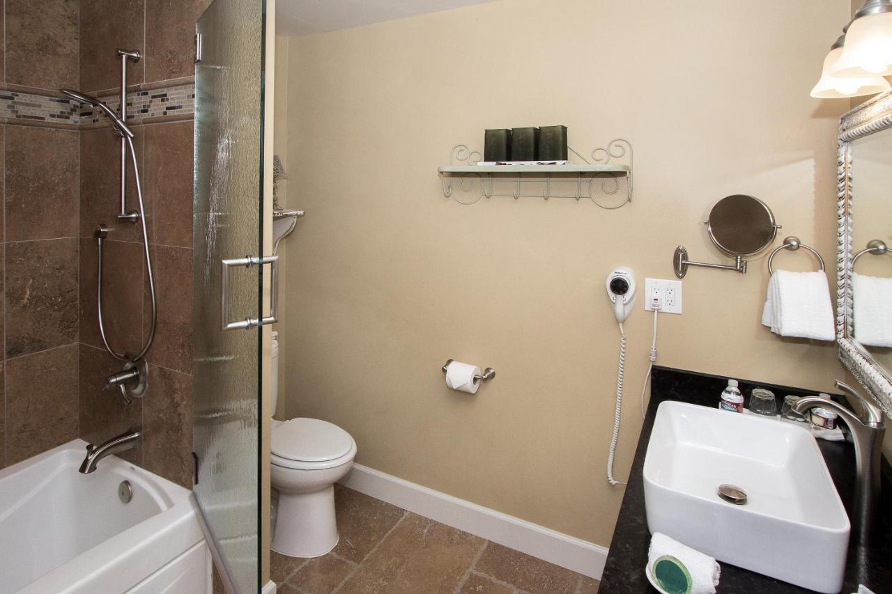| J Patrick Inn