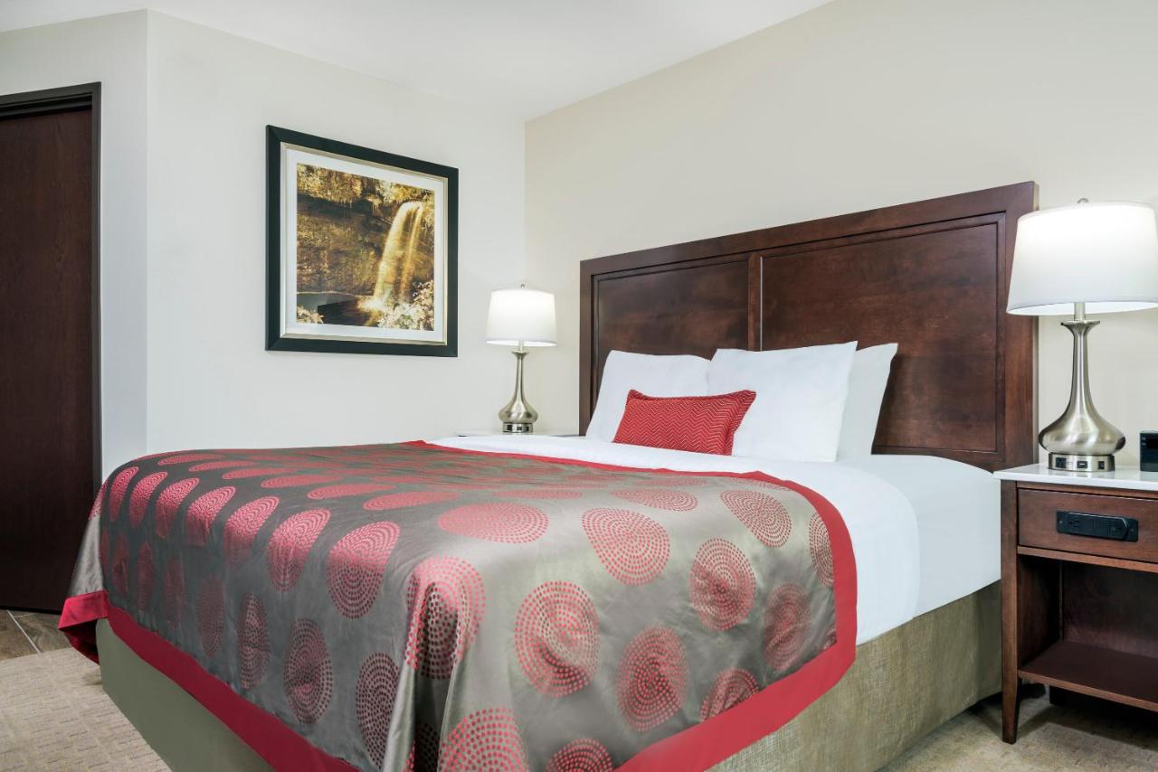 | Ramada by Wyndham Minneapolis Golden Valley