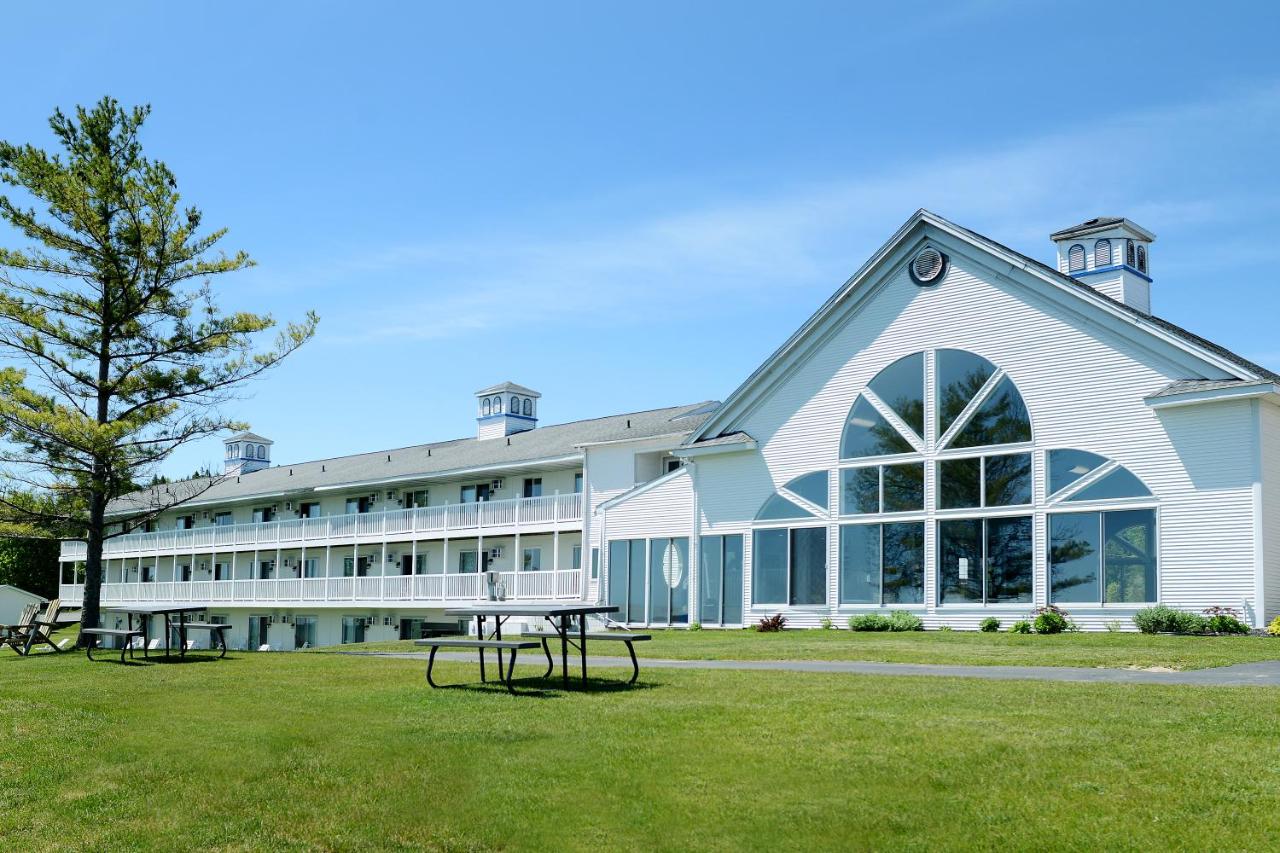  | Baymont by Wyndham St. Ignace Lakefront