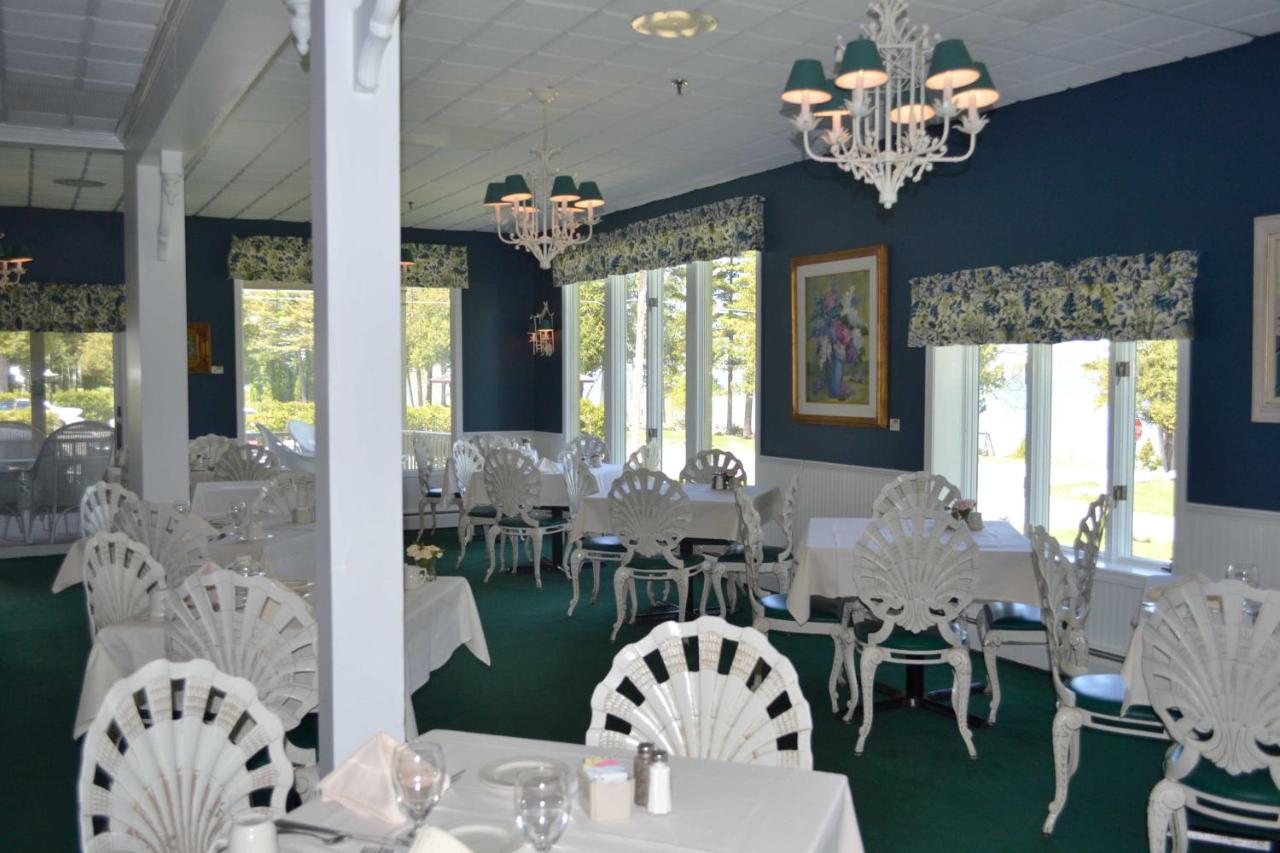 | Stafford's Bay View Inn