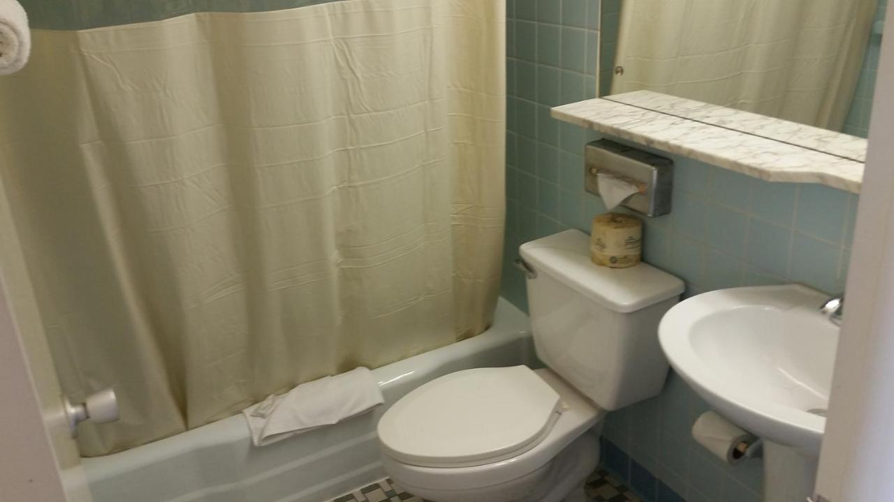 | Huntingdon Motor Inn