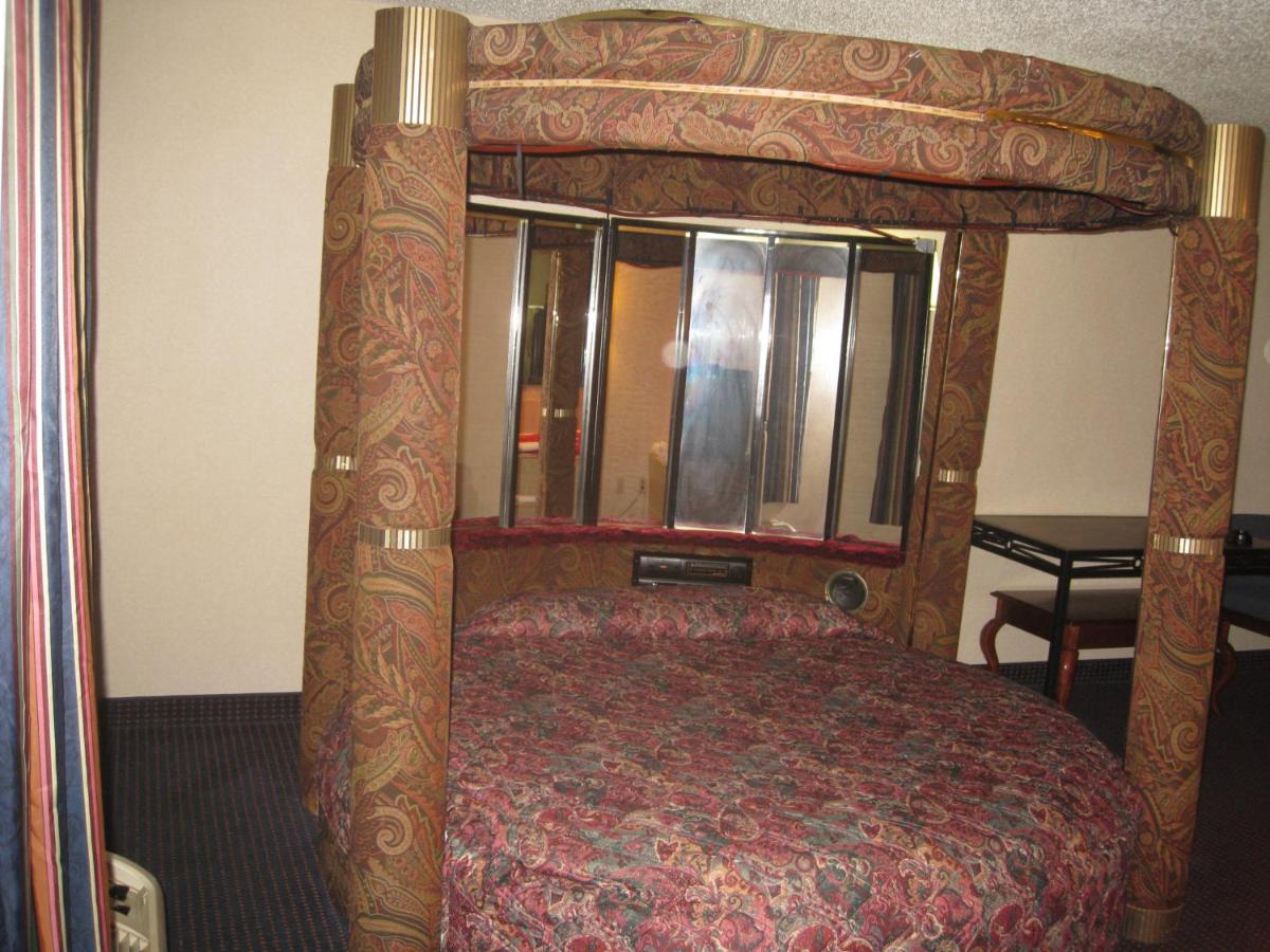 | Budget Inn Temple Hills