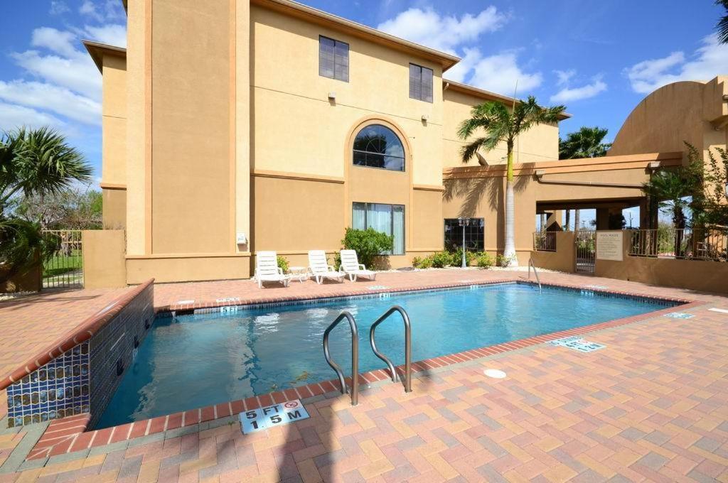 | Best Western Casa Villa Suites