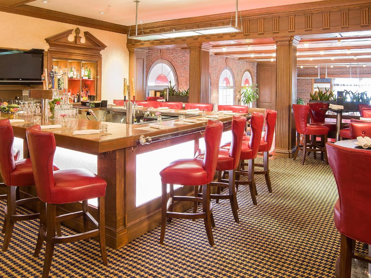 | Exeter Inn
