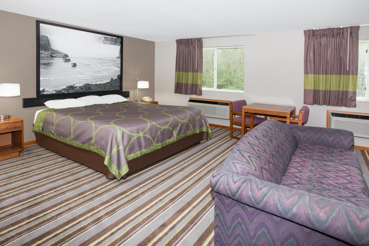 King Studio Suite - Non-Smoking at Super 8 by Wyndham Watseka