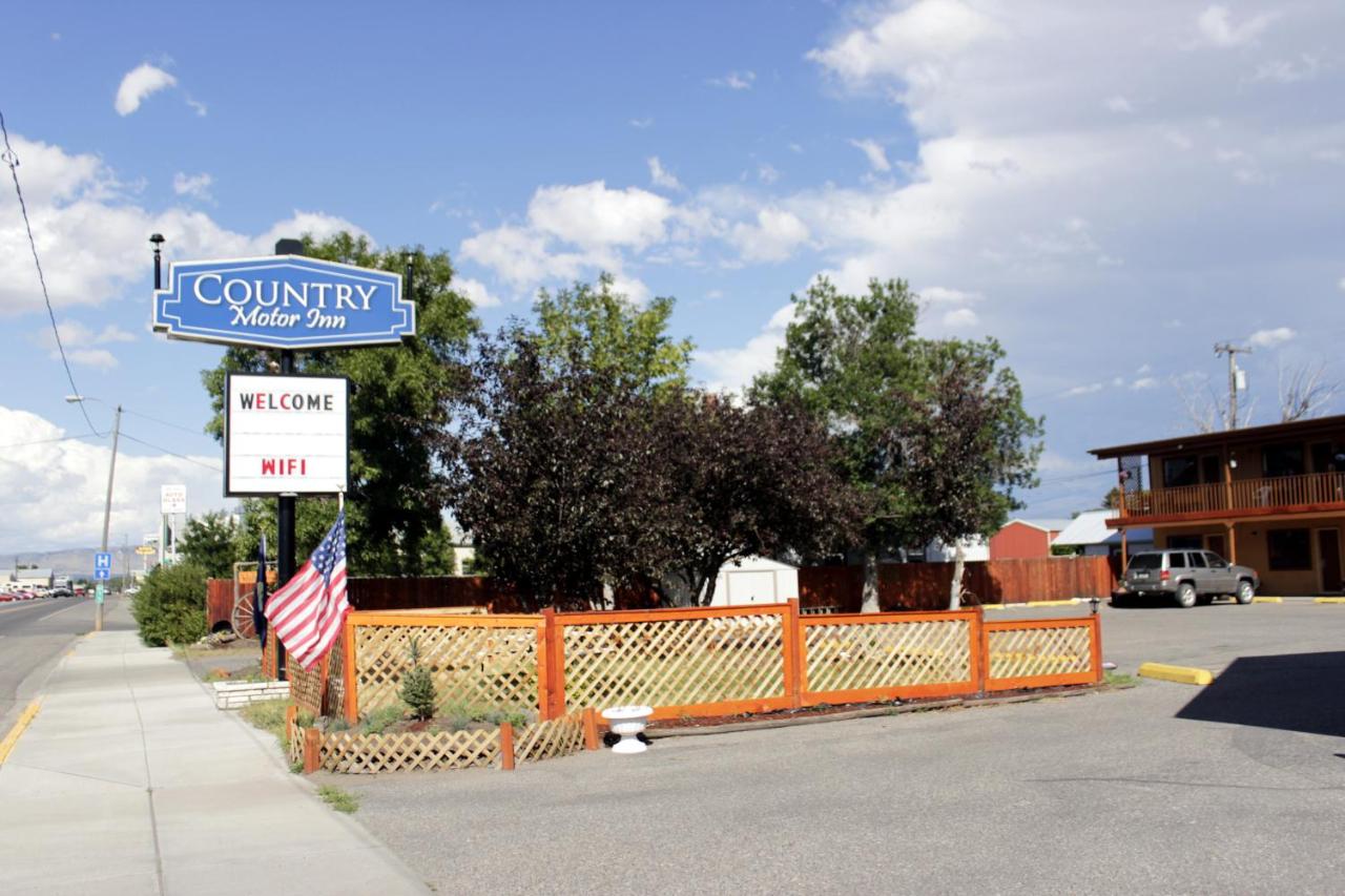 | Country Motor Inn