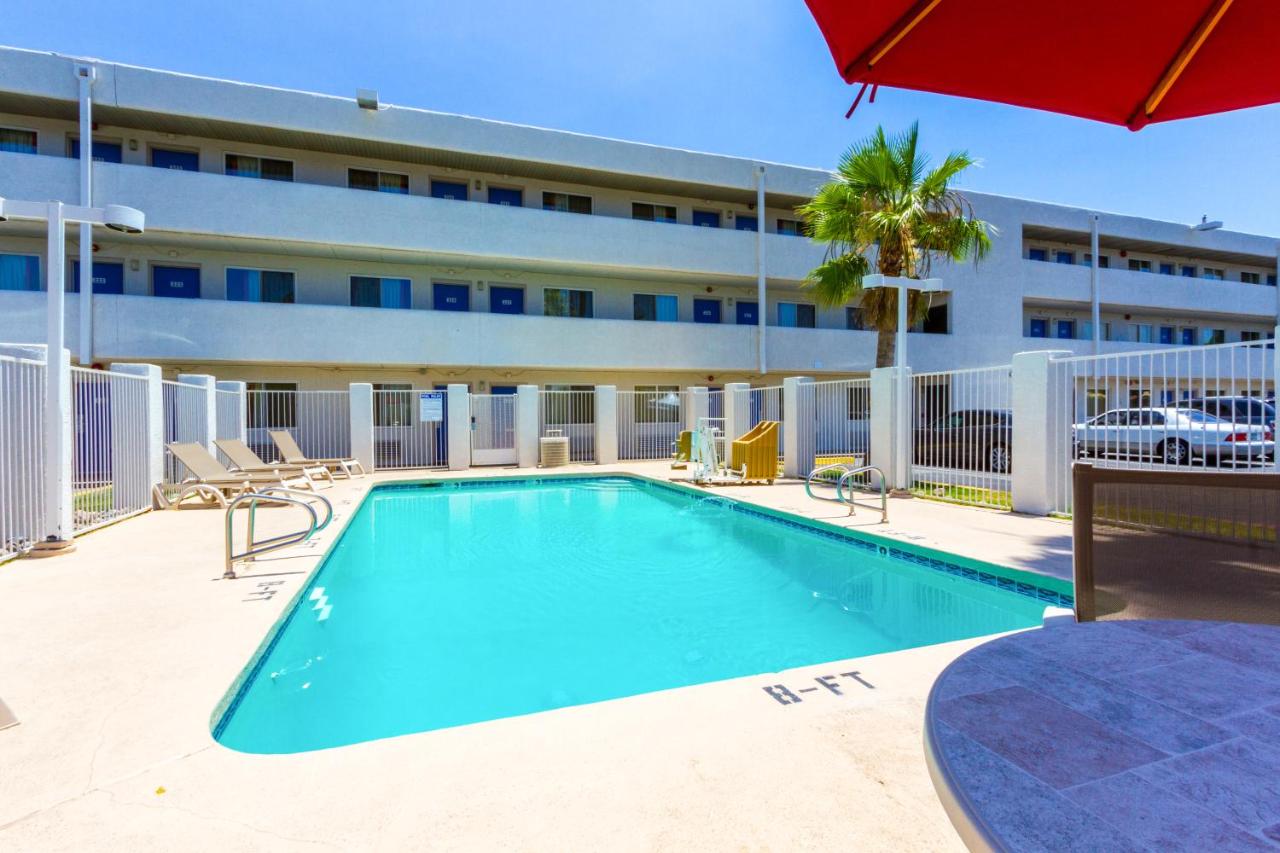 | Motel 6 Tempe, AZ Phoenix Airport Priest Dr