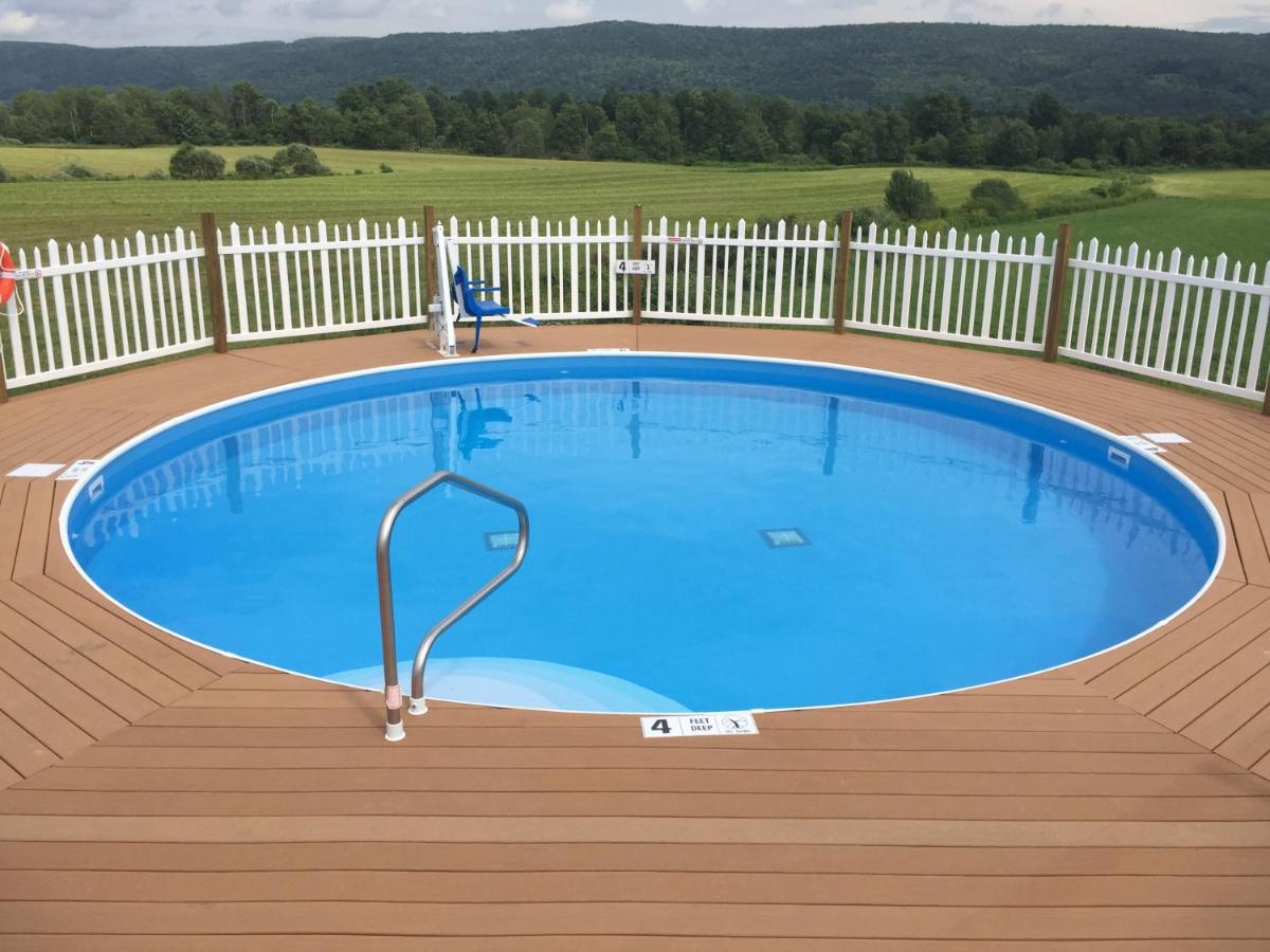 | Apple Inn and Suites Cooperstown Area