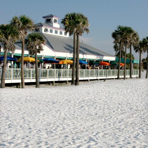  | Palm Pavilion Inn