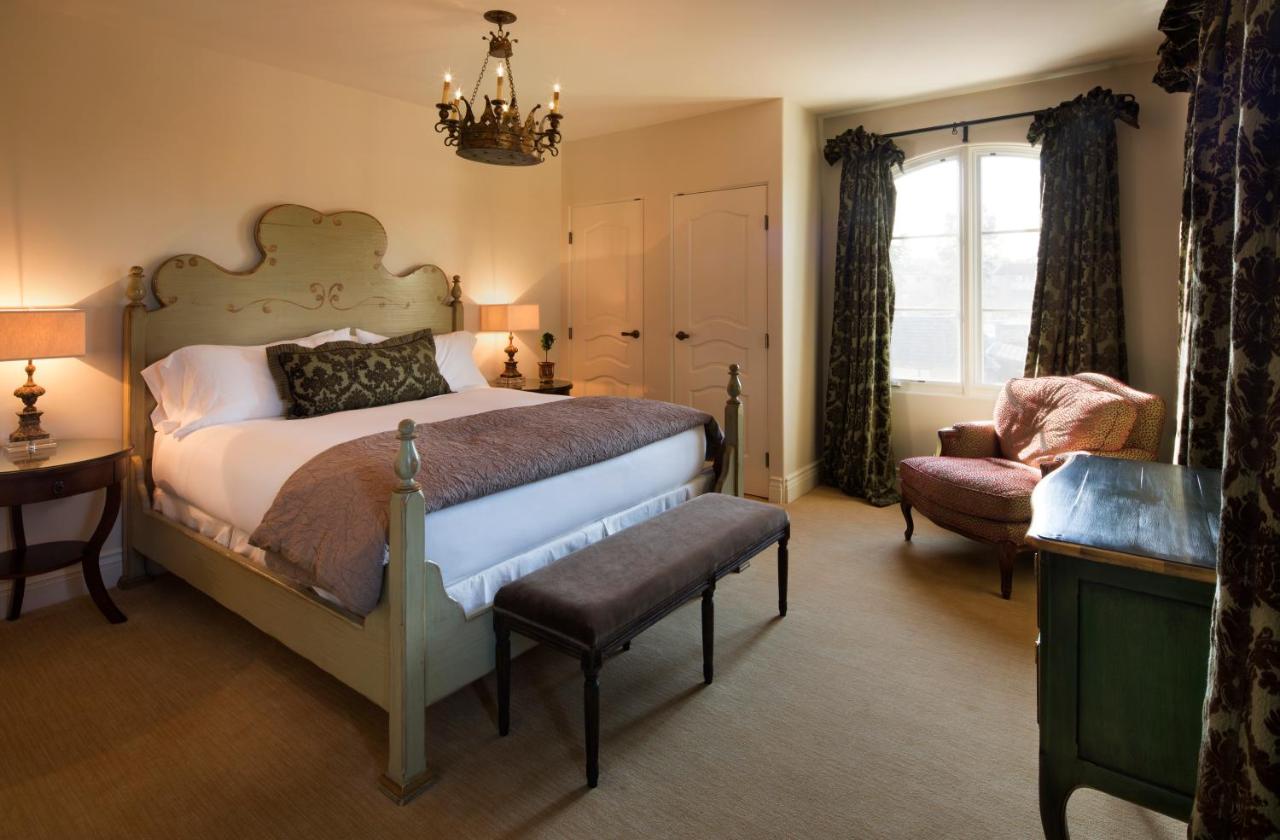 Suite at Enchanté Boutique Hotel