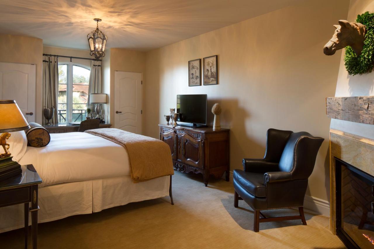 Superior King Room at Enchanté Boutique Hotel