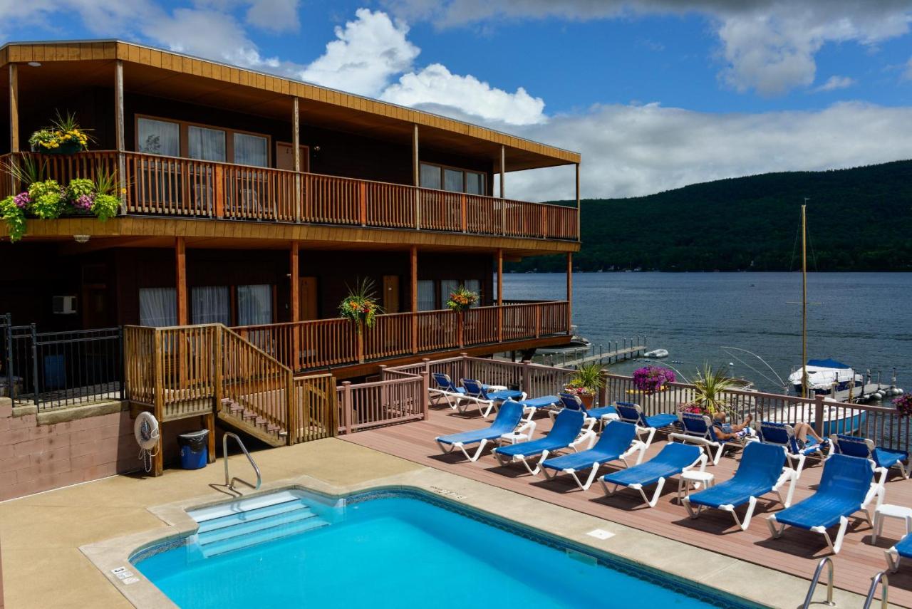 | Lake Crest Inn