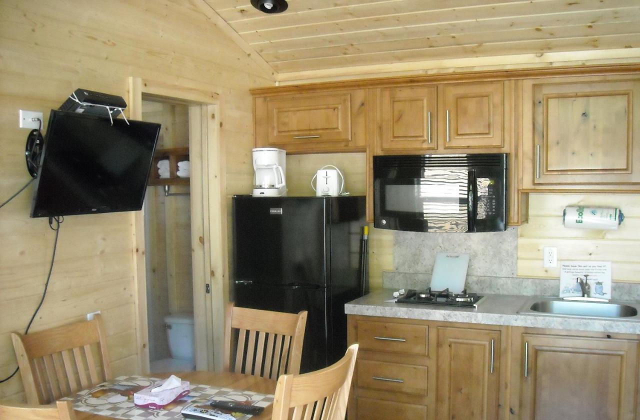 | Yosemite Lakes Cottage 49