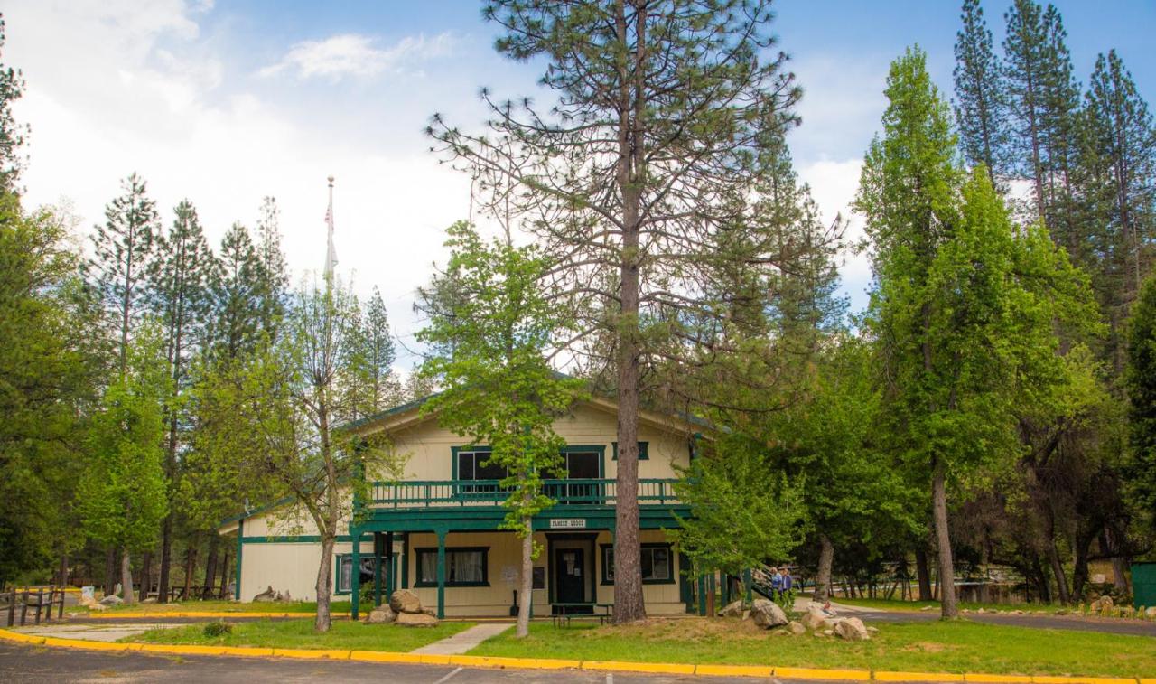 | Yosemite Lakes Cottage 49