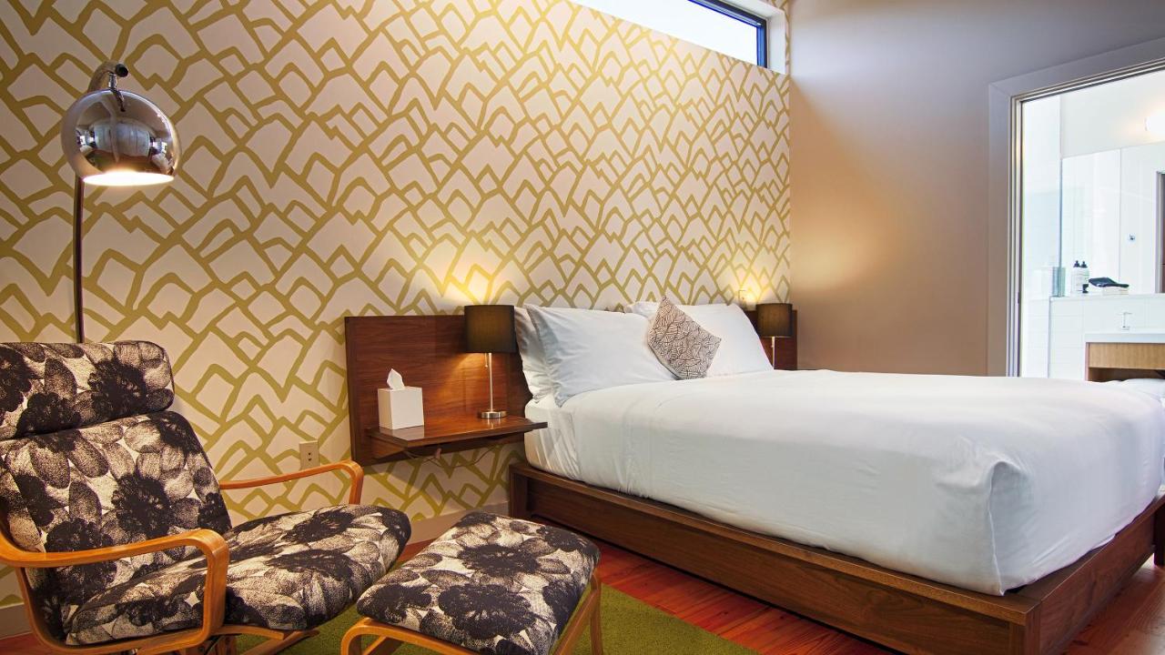 | Heywood Hotel