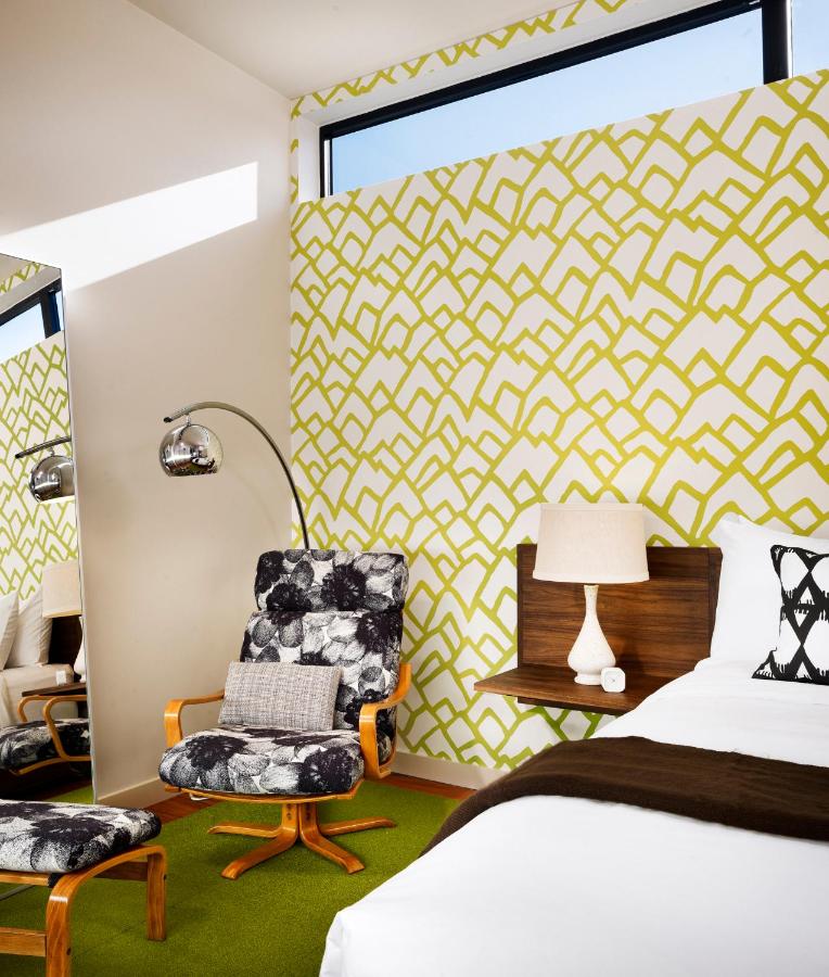 | Heywood Hotel