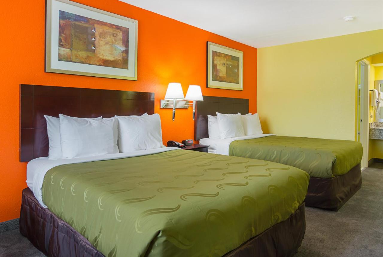 Queen Room with Two Queen Beds - Non-Smoking at Quality Inn Carthage