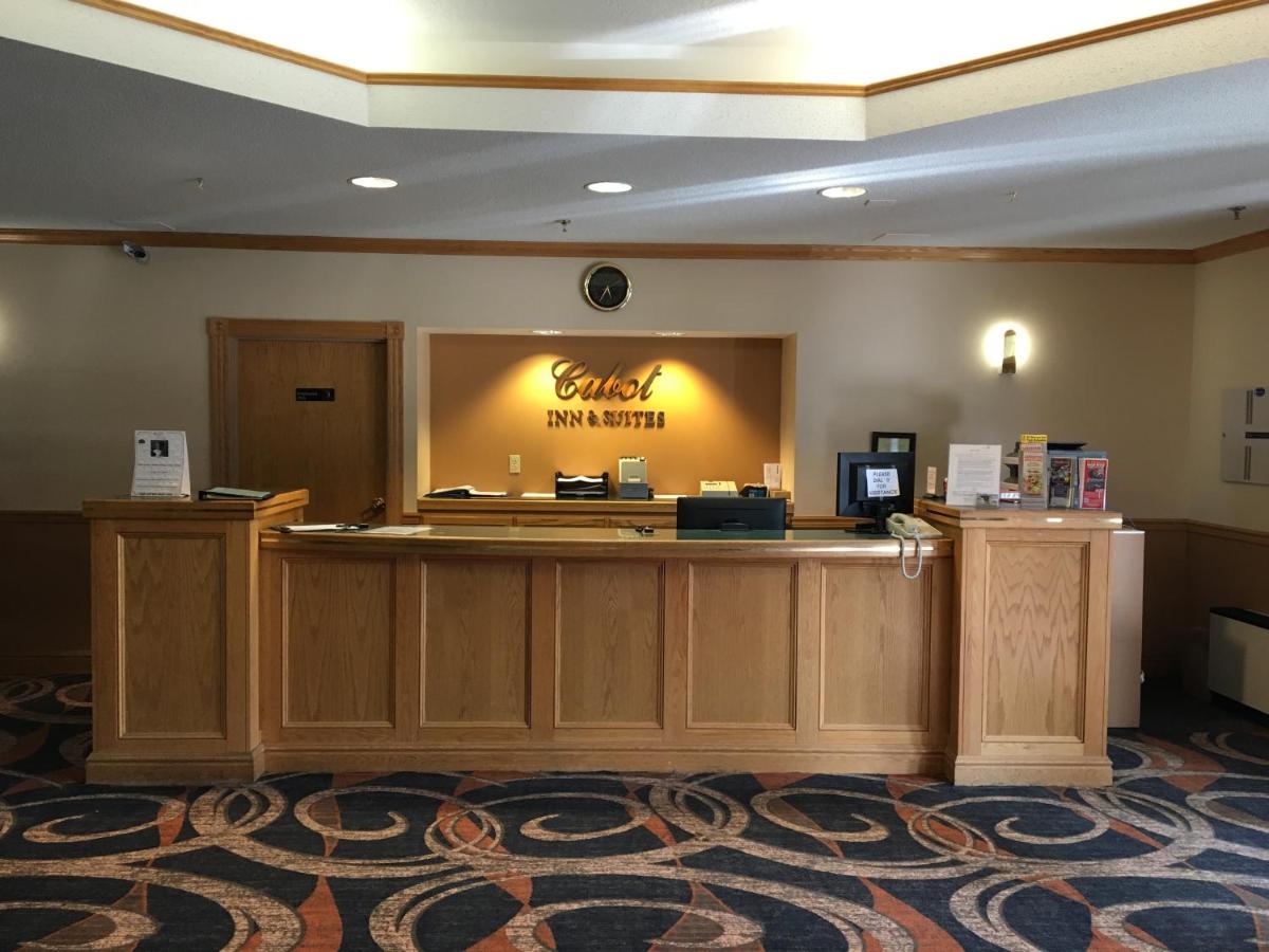 | Cabot Inn & Suites