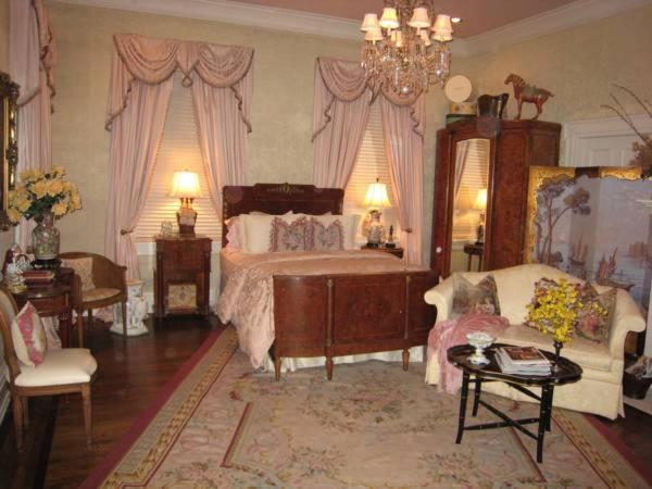  | Belle Oaks Inn