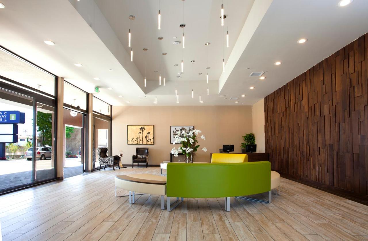 | Redac Gateway Hotel In Torrance