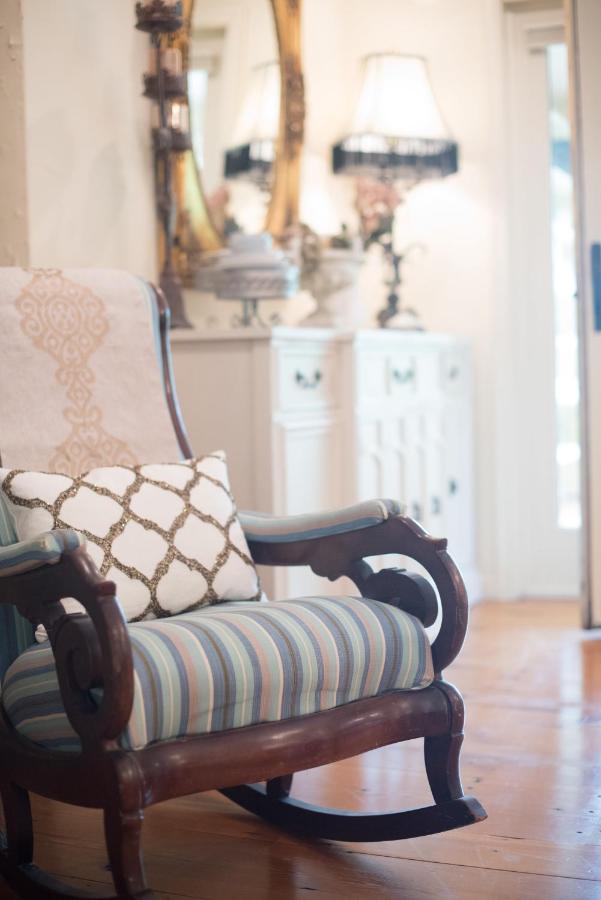 | The Inn at White Oak