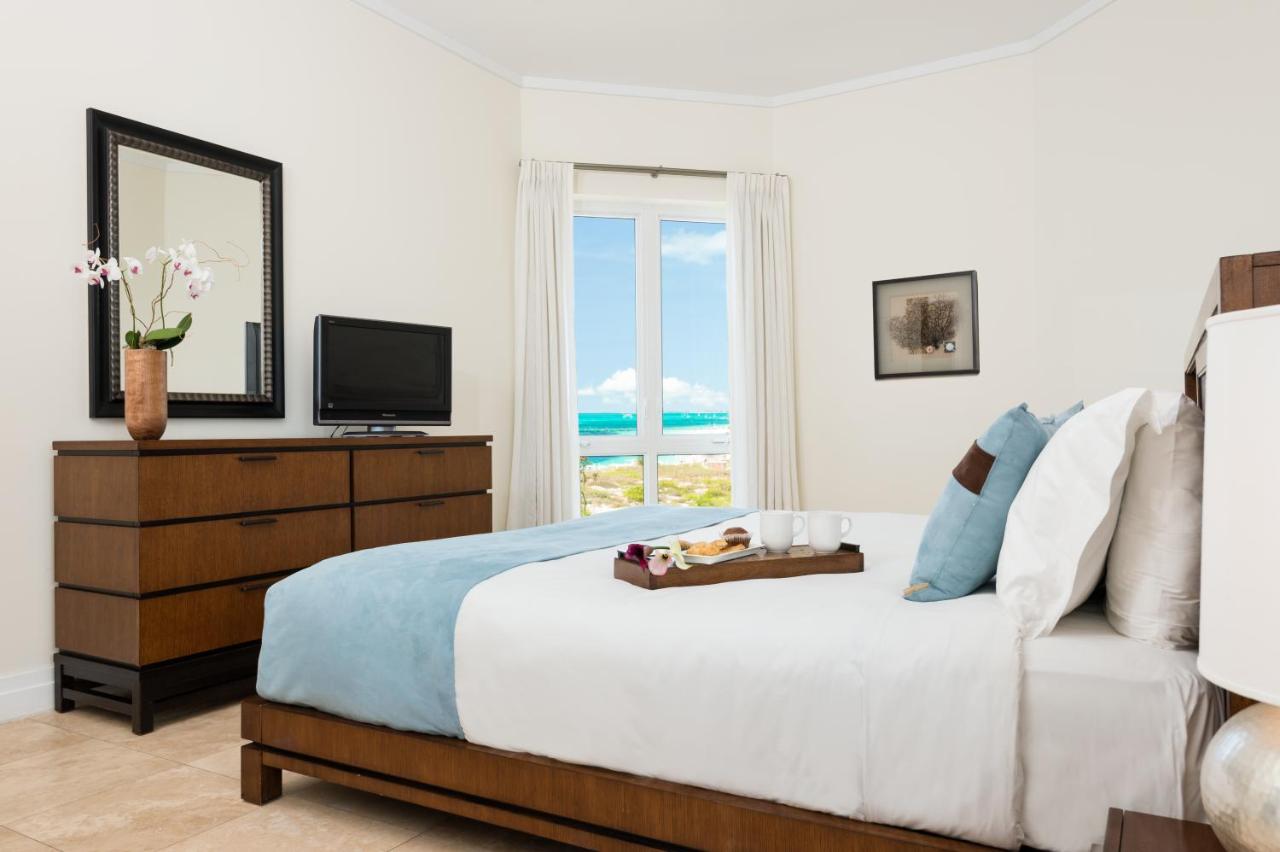 Luxury Three-Bedroom Suite - Oceanfront at West Bay Club
