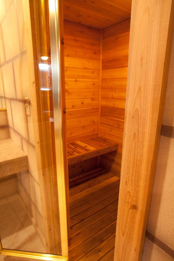 | Destinations Inn Theme Rooms