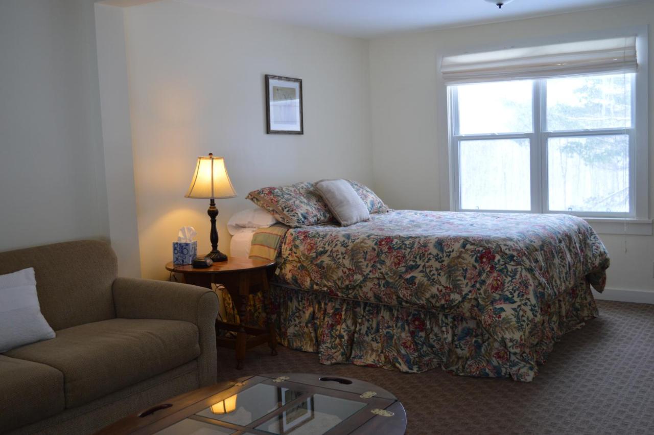 | Wiley Inn