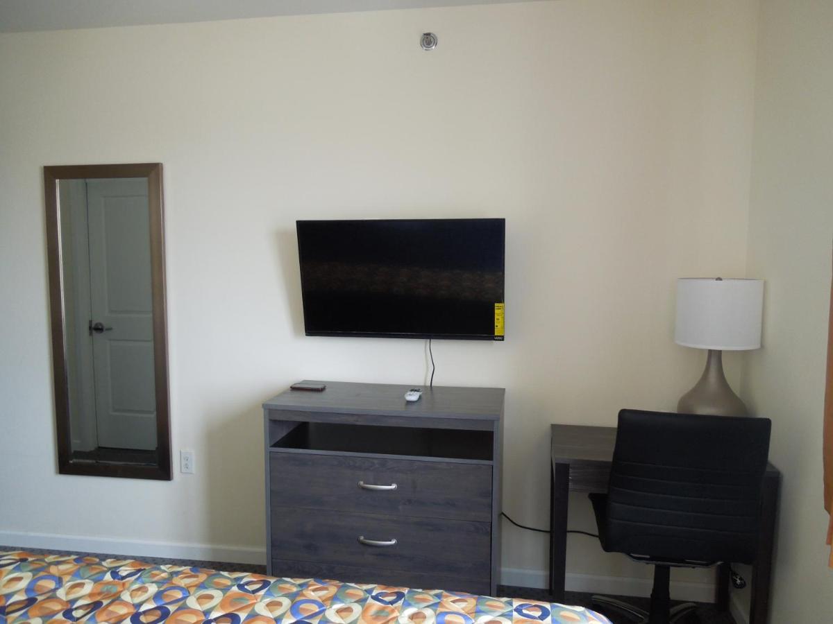 Deluxe Suite at Bogart Hotel