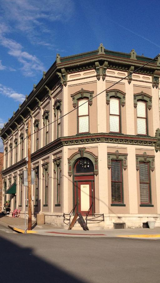 | Main Street Bed & Breakfast