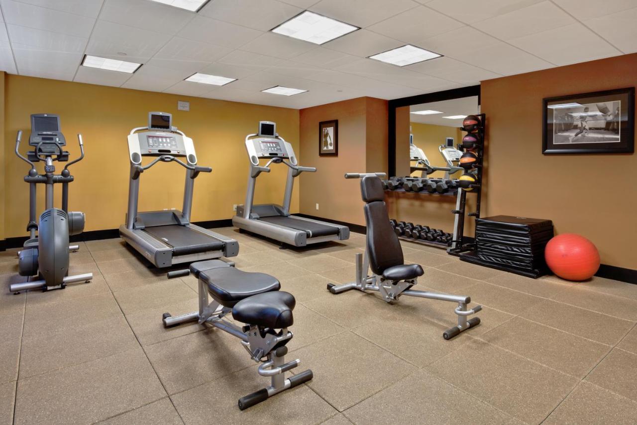 | Radisson Freehold
