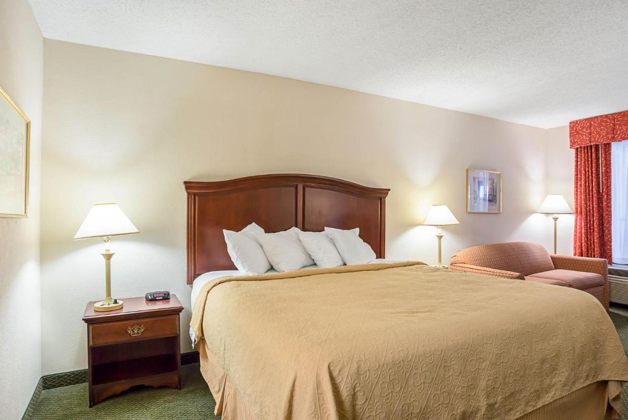 Deluxe King Room at Quality Inn Heber Springs