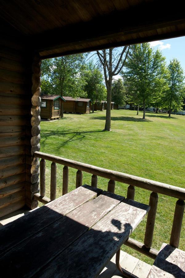 | Fremont RV Campground Loft Cabin 1