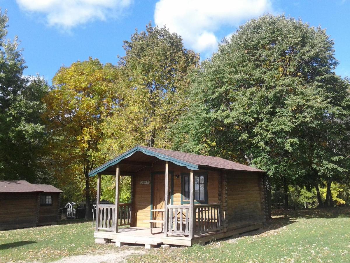 | Fremont RV Campground Cabin 8