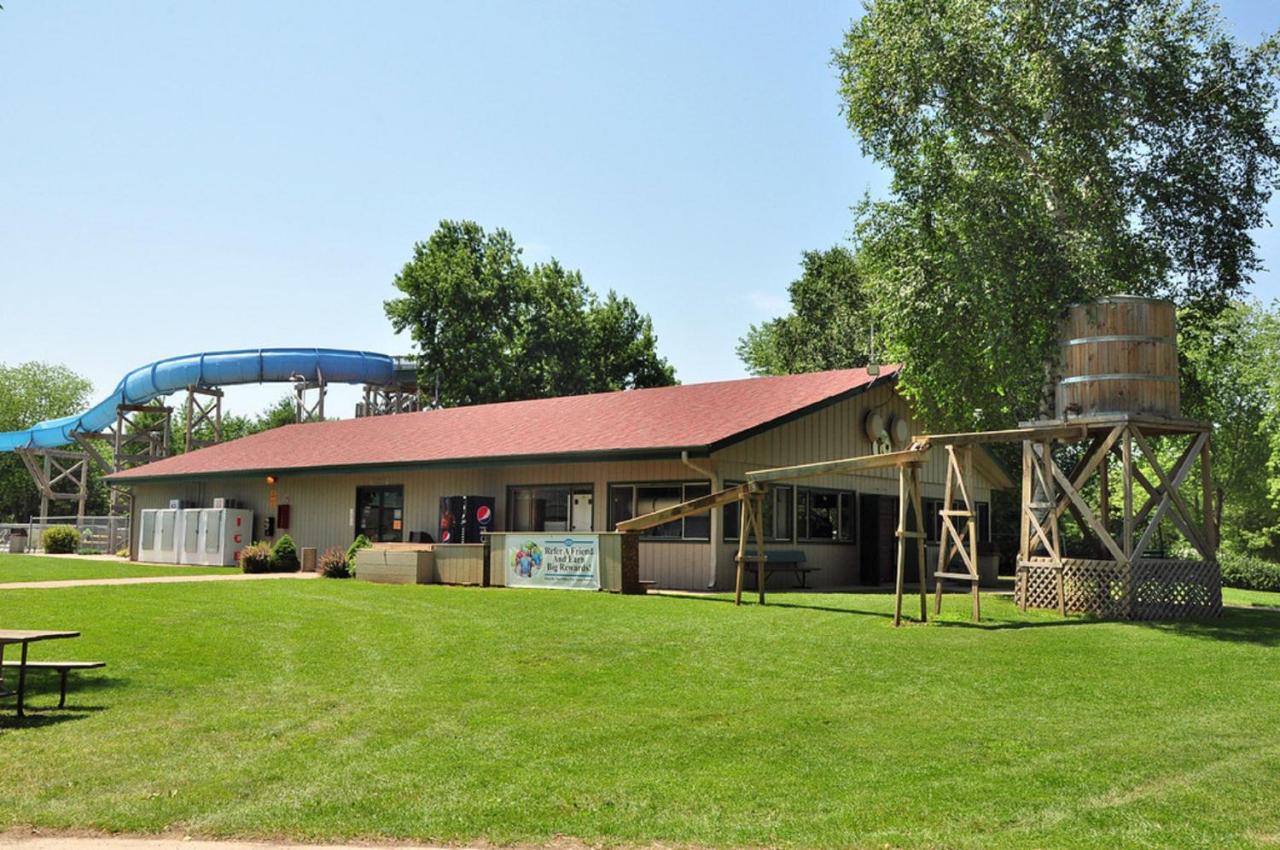 | Fremont RV Campground Cabin 8