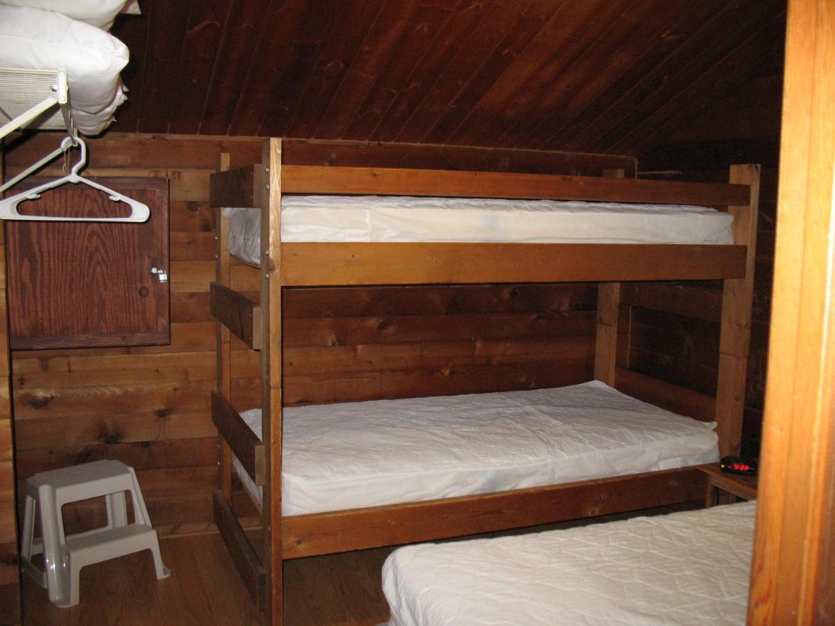 | Forest Lake Camping Resort Lakefront Cabin 8