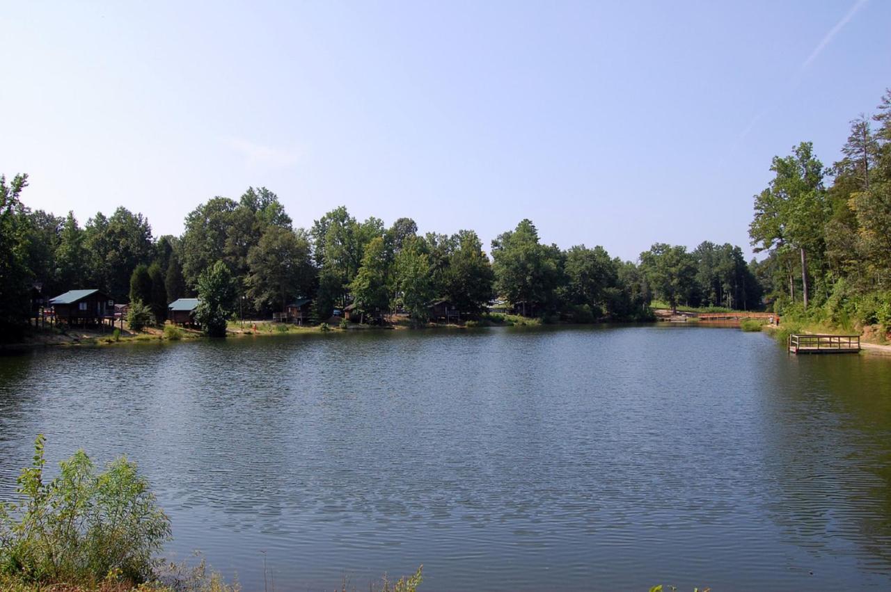 | Forest Lake Camping Resort Lakefront Cabin 8