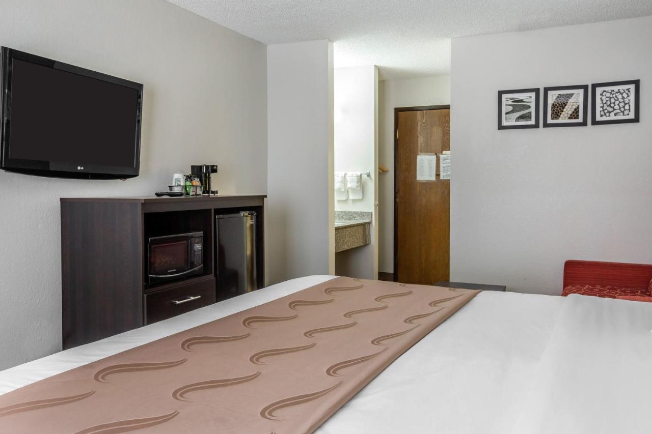 King Room with Sofa Bed - Non-Smoking at Quality Inn Stockbridge Atlanta South