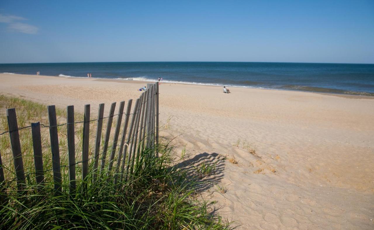 | Days Hotel by Wyndham Toms River Jersey Shore