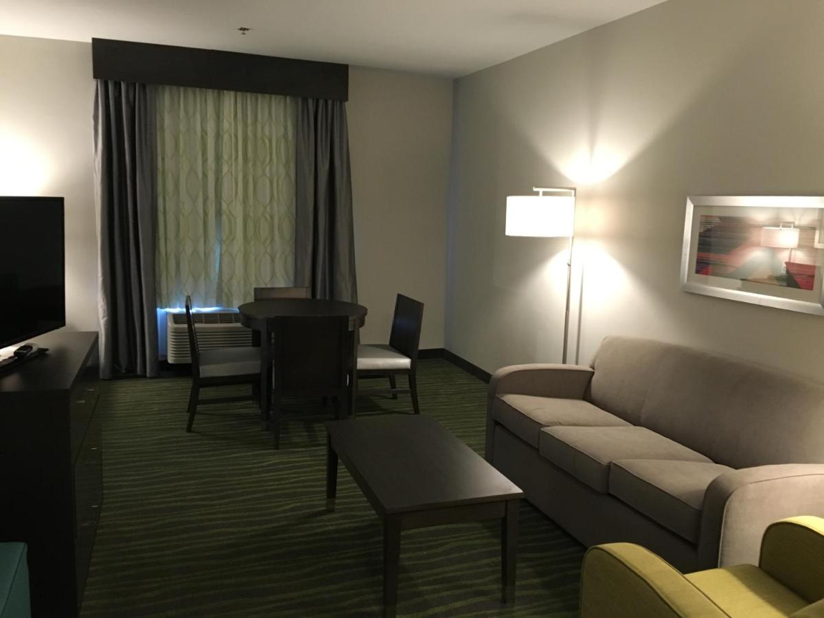Deluxe King Suite at Best Western Plus Prien Lake Hotel & Suites - Lake Charles