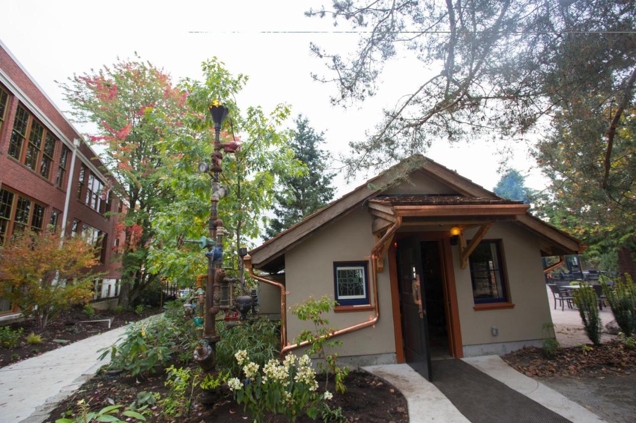 | McMenamins Anderson School