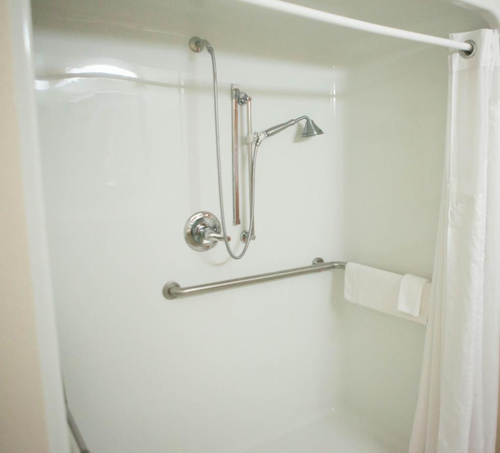 | Holiday Inn Express Hotel Howe / Sturgis, an IHG Hotel